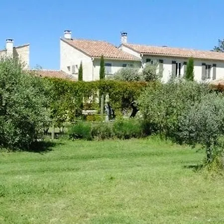 Vila De 3 Chambres Avec Piscine Privee Jardin Clos Et Wifi A Beaucaire