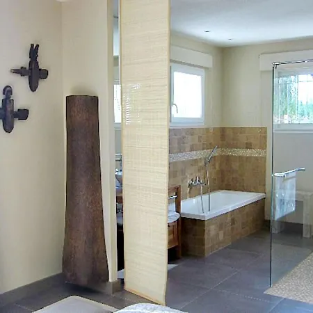 De 3 Chambres Avec Piscine Privee Jardin Clos Et Wifi A Beaucaire Beaucaire (Gard)