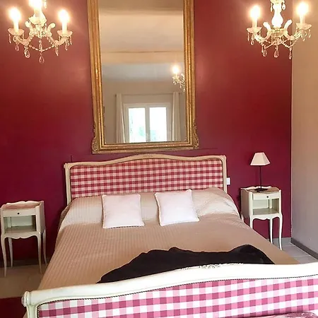 Vila De 3 Chambres Avec Piscine Privee Jardin Clos Et Wifi A Beaucaire Beaucaire (Gard)